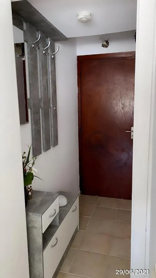 Joli Studio Neuf Av Terrasse A 50 M De La Mer Et Gare Roquebrune-Cap-Martin