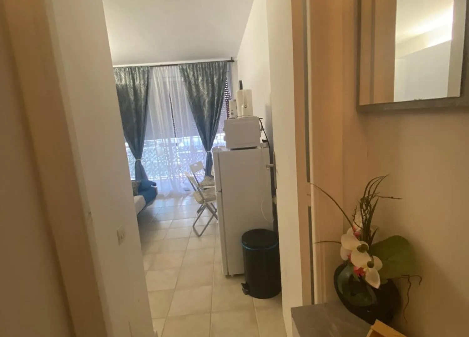 Joli Studio Neuf Av Terrasse A 50 M De La Mer Et Gare ロクブリュヌ＝カップ＝マルタン アパート